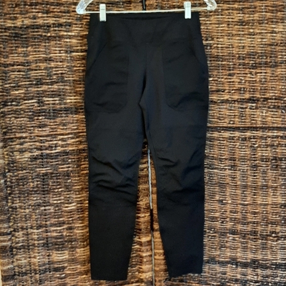 Carhartt Pants Women's XS Short Black Force Fitted Midweight Leggings Workwear - Picture 1 of 9